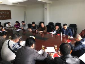 房總集團第一、第二黨支部開展支部納新和學習十九大專題會議